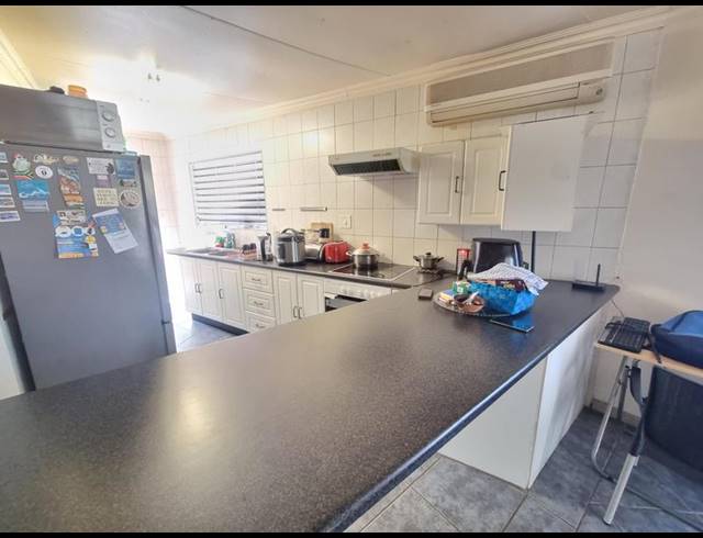 3 BEDROOM HOUSE FOR SALE IN MISTY BAY